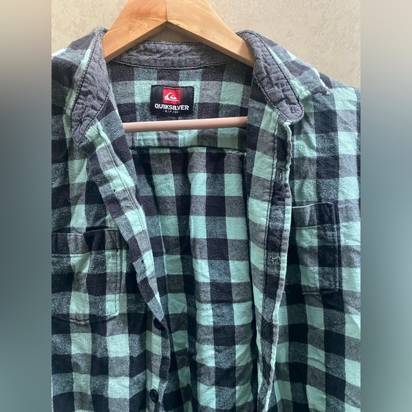 Sea foam and black  checkered button up long sleeve shirt - Picture 4 of 6